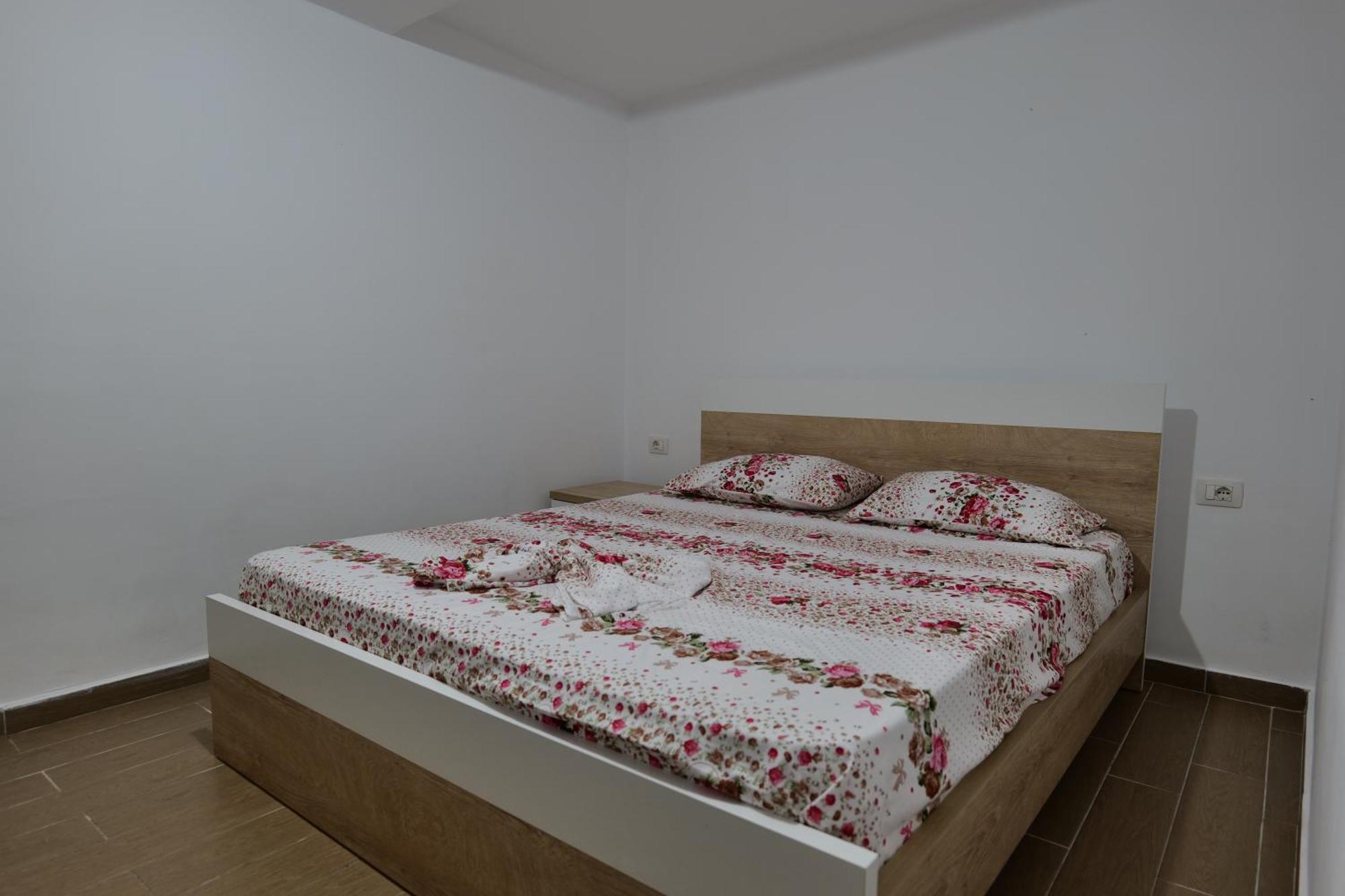 Hermes Elite Apartments Sarande Ngoại thất bức ảnh