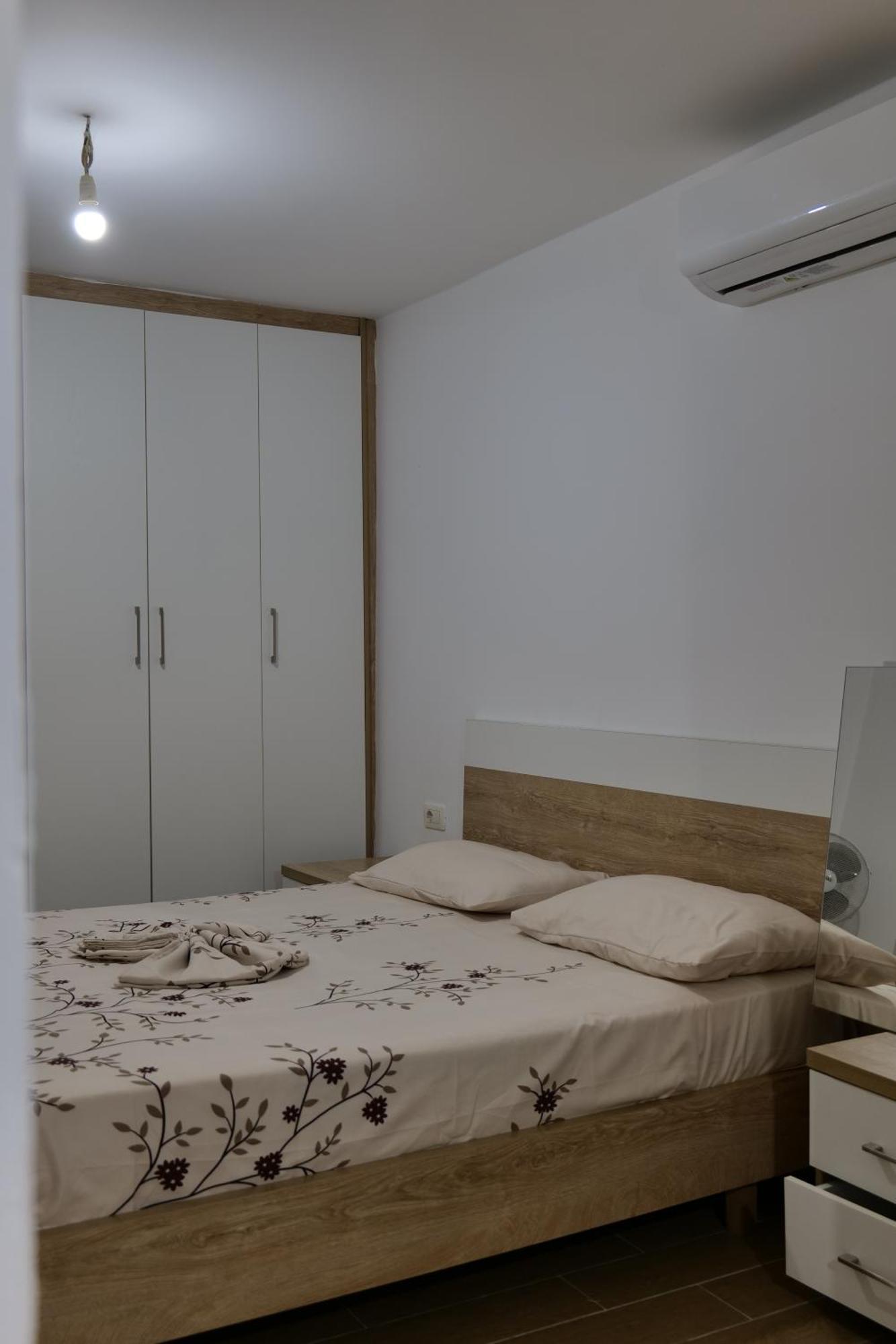 Hermes Elite Apartments Sarande Ngoại thất bức ảnh